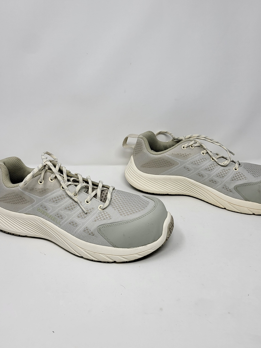 Merrell Women's Light Grey Lace-Up Sneakers